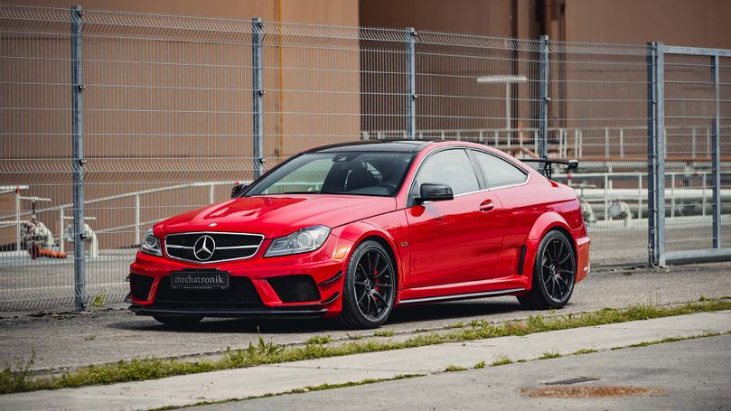 Mercedes-Benz C63 AMG /// Black Series