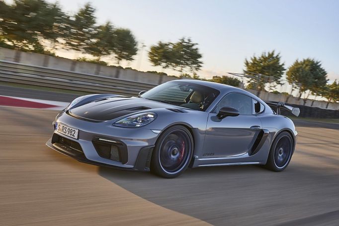 Porsche GT4RS